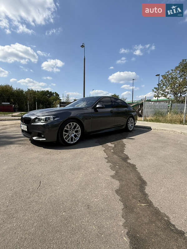 BMW 5 Series 2016