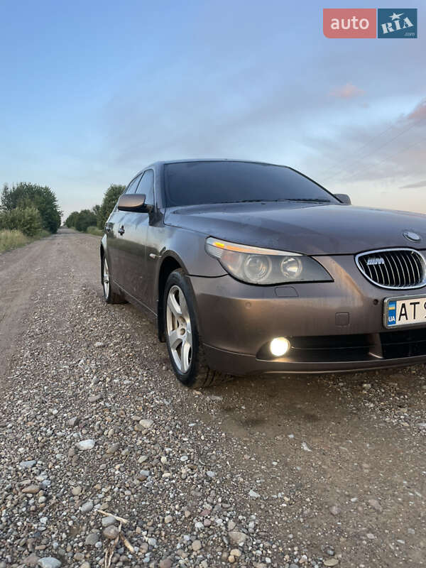 Седан BMW 5 Series 2005 в Чернівцях