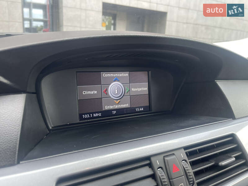 Універсал BMW 5 Series 2009 в Києві фото 35 Універсал BMW 5 Series 2009 в Києві