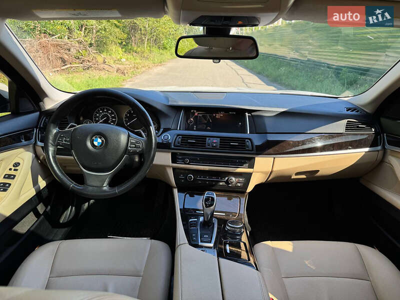 Седан BMW 5 Series 2015 в Киеве