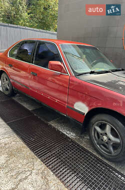 Седан BMW 5 Series 1991 в Львове