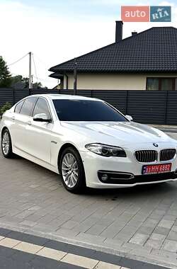 Седан BMW 5 Series 2015 в Дніпрі