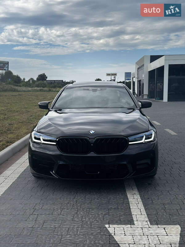 Седан BMW 5 Series 2018 в Львове