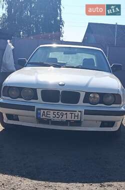 Седан BMW 5 Series 1991 в Харькове