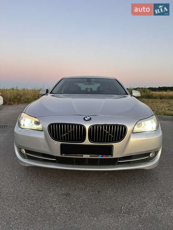 BMW 5 Series 2012 BMW 5 Series 2012