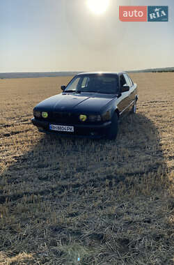 Седан BMW 5 Series 1991 в Одессе