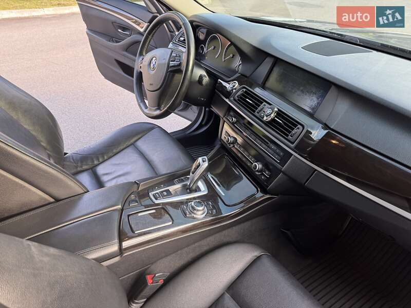 Седан BMW 5 Series 2013 в Хмільнику