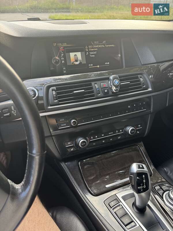 Седан BMW 5 Series 2013 в Хмільнику