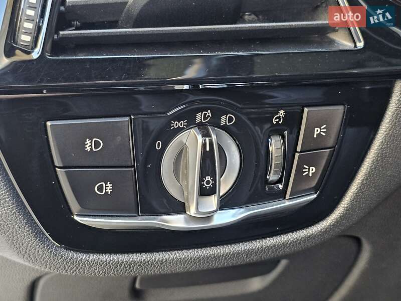 Седан BMW 5 Series 2017 в Києві