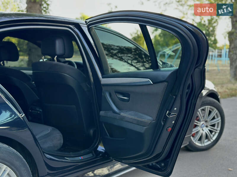 Седан BMW 5 Series 2012 в Первомайске фото 24 Седан BMW 5 Series 2012 в Первомайске