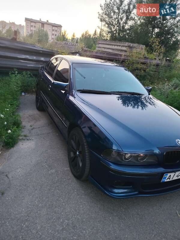 Седан BMW 5 Series 2001 в Вишневом фото 19 Седан BMW 5 Series 2001 в Вишневом