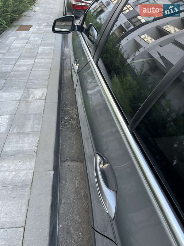 Седан BMW 5 Series 2013 в Києві