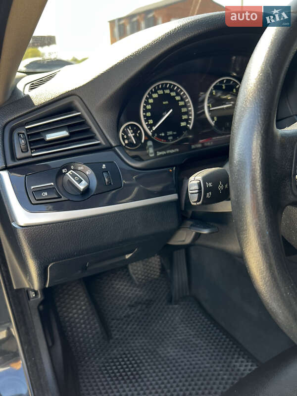 Седан BMW 5 Series 2013 в Тернополі