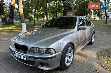 Седан BMW 5 Series 2001 в Знаменке