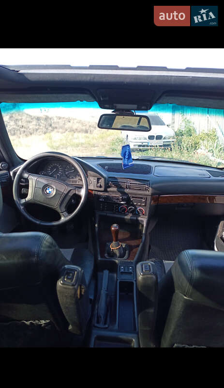 Седан BMW 5 Series 1995 в Кривом Роге