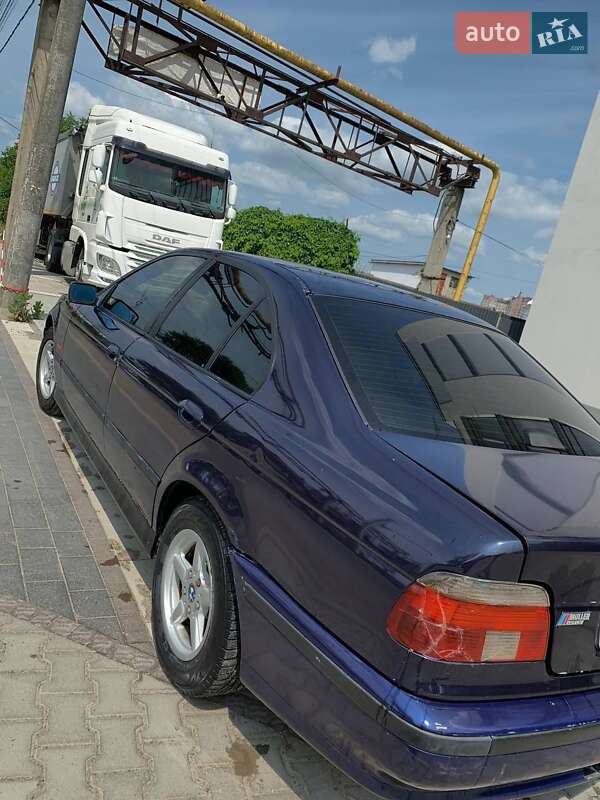 BMW 5 Series 1998