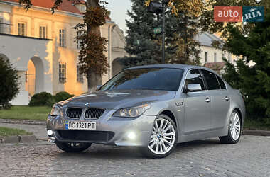 Седан BMW 5 Series 2004 в Жовкве