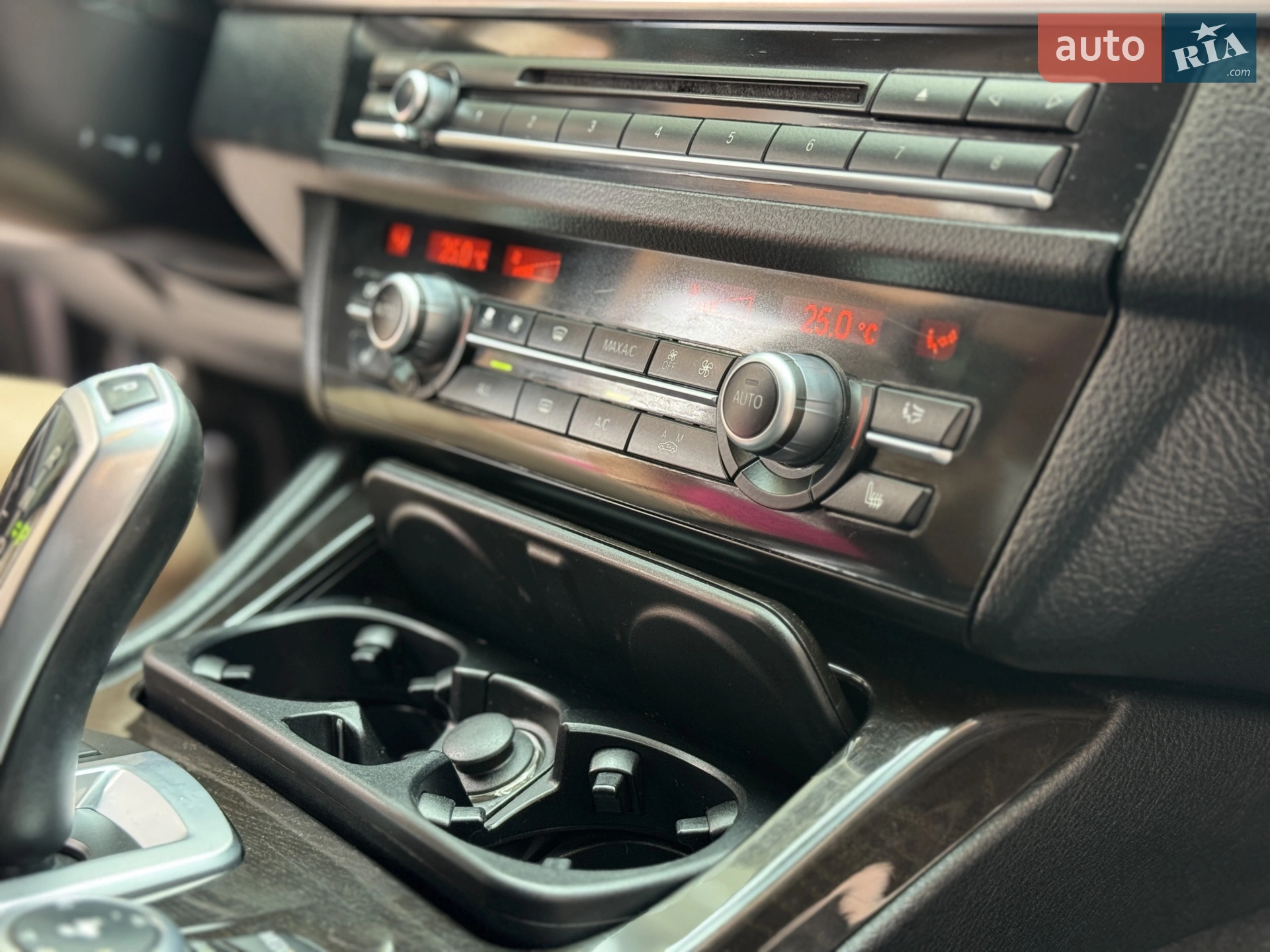 2012 BMW 5er - мініатюра 82