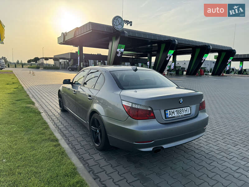 Седан BMW 5 Series 2007 в Житомире