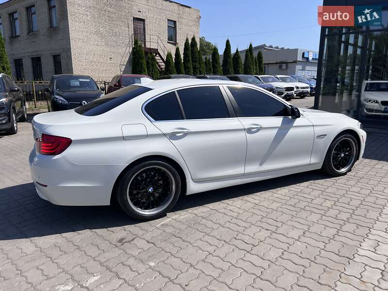 Седан BMW 5 Series 2013 в Нововолинську