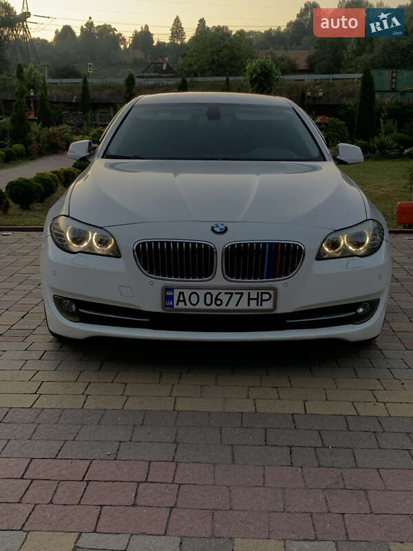 BMW 5 Series 2011 BMW 5 Series 2011