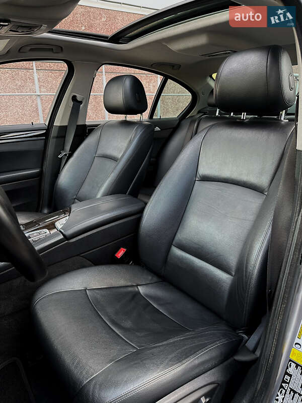 Седан BMW 5 Series 2013 в Киеве