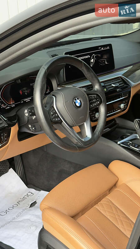 Седан BMW 5 Series 2021 в Черновцах