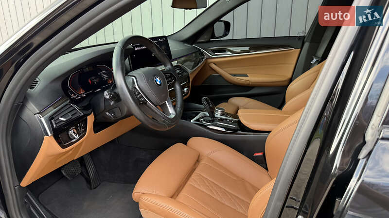 Седан BMW 5 Series 2021 в Черновцах