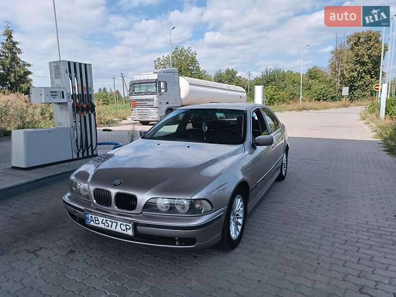 BMW 5 Series 2000