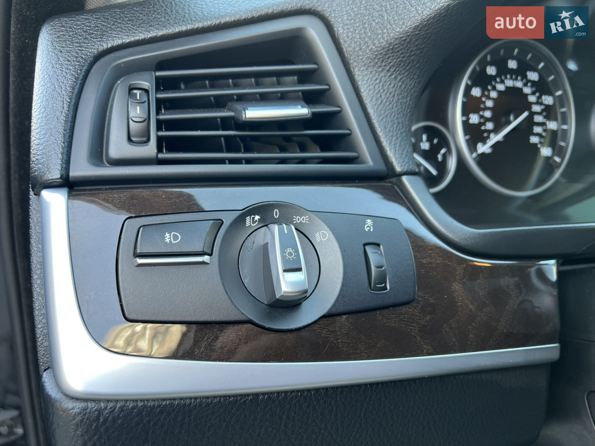 2013 BMW 5er - мініатюра 27