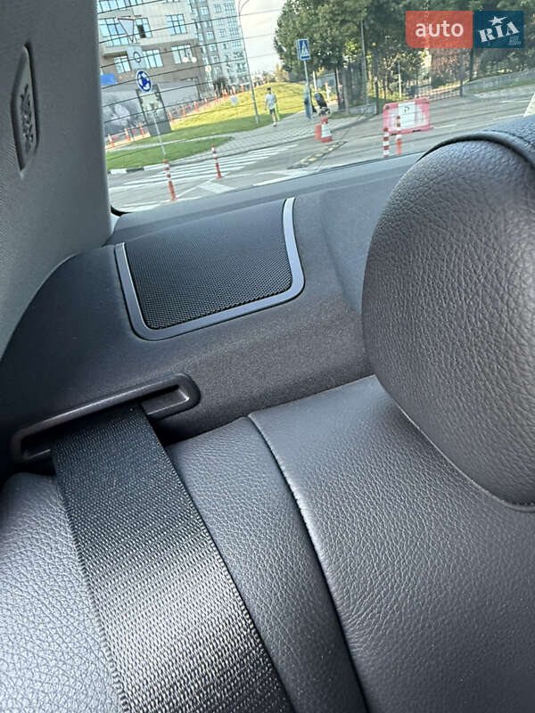 Седан BMW 5 Series 2013 в Киеве фото 65 Седан BMW 5 Series 2013 в Киеве