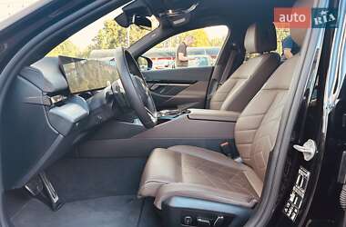 Седан BMW 5 Series 2023 в 
