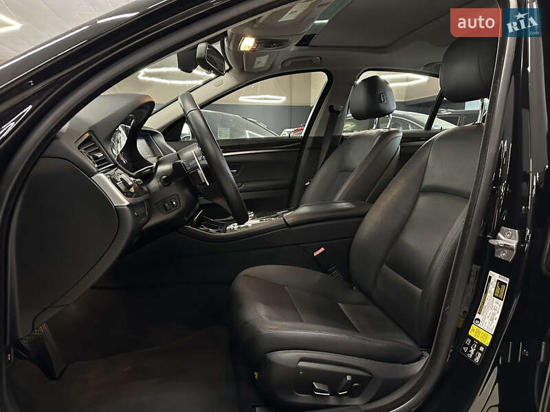 Седан BMW 5 Series 2015 в Миколаєві