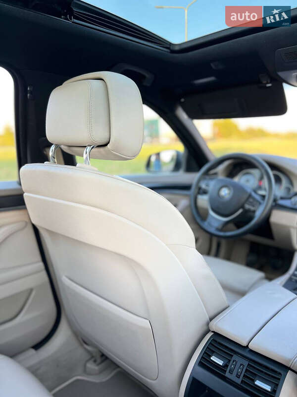 Універсал BMW 5 Series 2012 в Золочеві