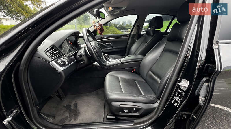 Седан BMW 5 Series 2016 в Киеве