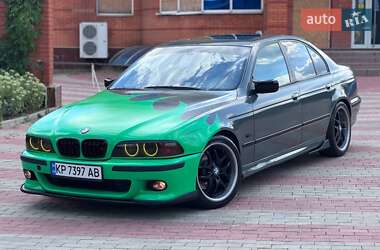 Седан BMW 5 Series 1997 в Запорожье