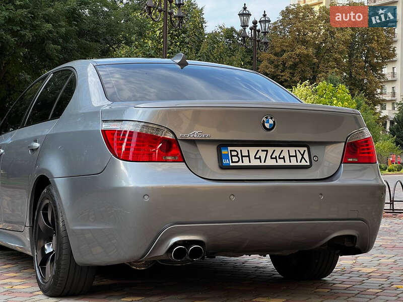 Седан BMW 5 Series 2004 в Одессе