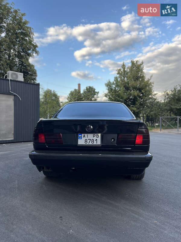 Седан BMW 5 Series 1994 в Фастові