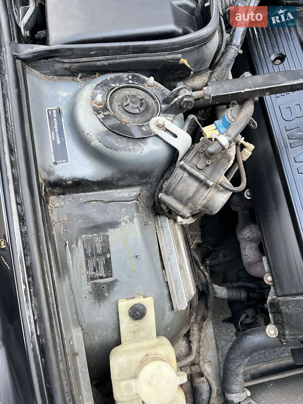 Седан BMW 5 Series 1994 в Фастові