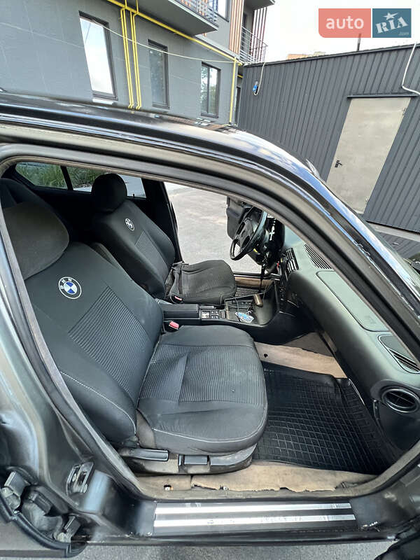 Седан BMW 5 Series 1994 в Фастові