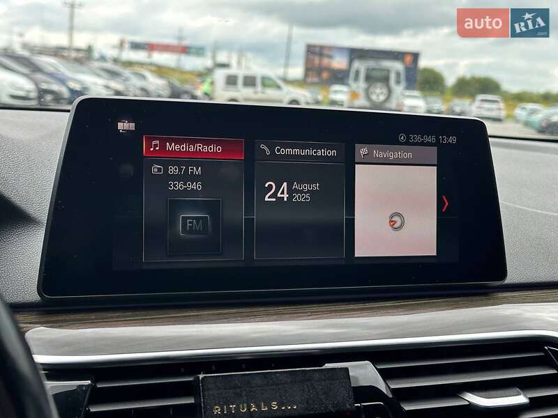 Седан BMW 5 Series 2018 в Львове