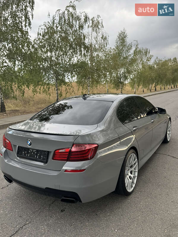Седан BMW 5 Series 2013 в Запоріжжі