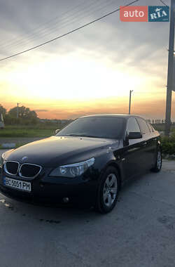 Седан BMW 5 Series 2004 в Львове