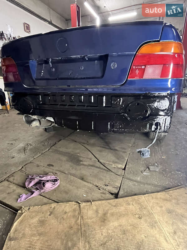 Седан BMW 5 Series 1996 в Львове