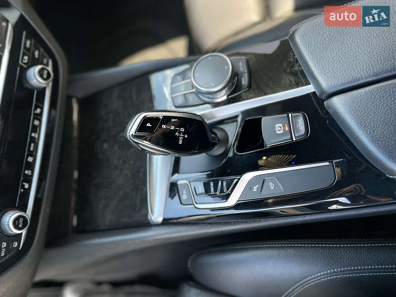 Седан BMW 5 Series 2017 в Львове фото 16 Седан BMW 5 Series 2017 в Львове