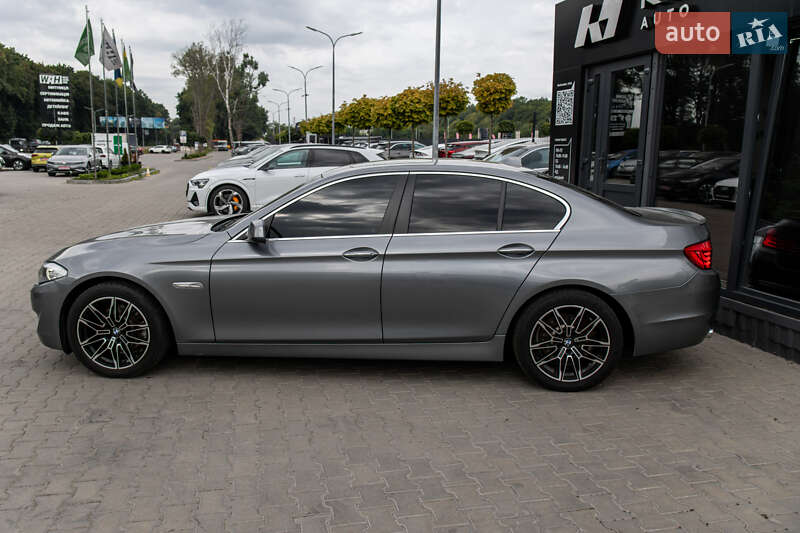 Седан BMW 5 Series 2011 в Львові