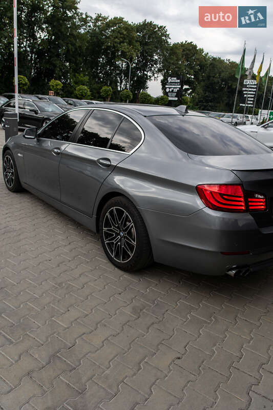 Седан BMW 5 Series 2011 в Львові