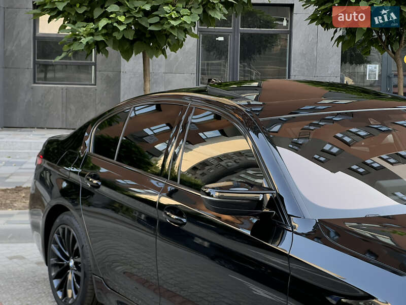 Седан BMW 5 Series 2020 в Запоріжжі