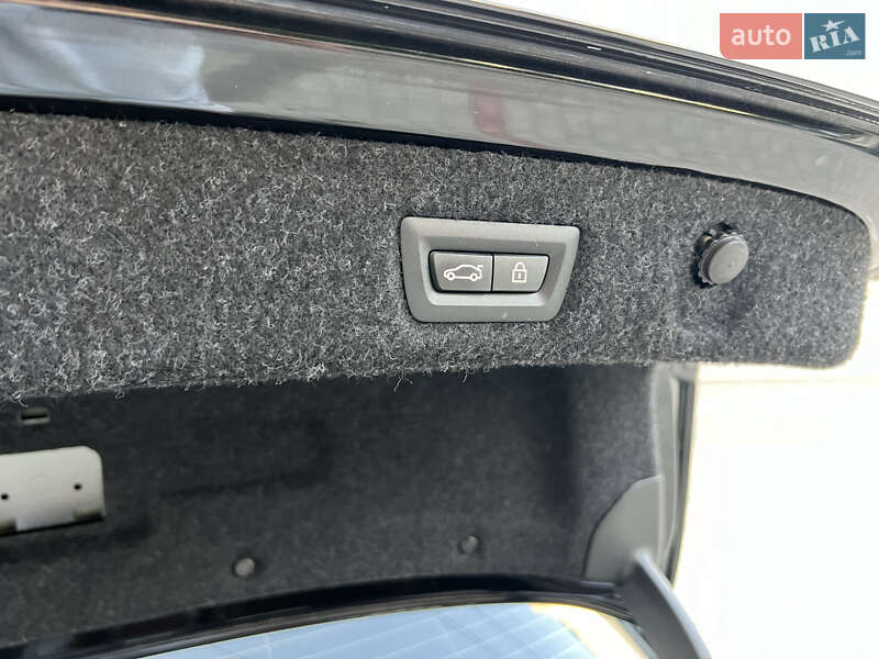 Седан BMW 5 Series 2020 в Запоріжжі