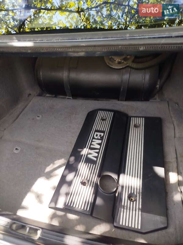 Седан BMW 5 Series 1999 в Новомосковске